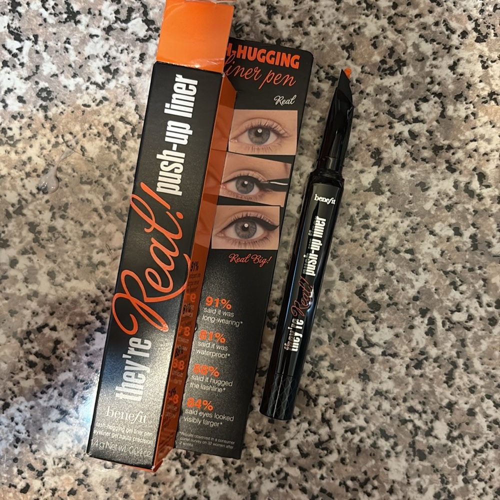 Benefit They’re Real Eyeliner Black NIB - Picture 4 of 5